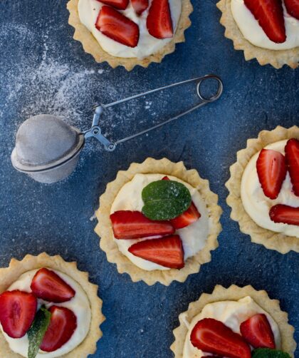 Strawberry Tarts Mini