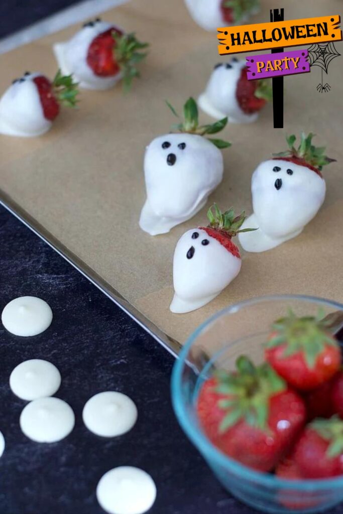 Halloween Strawberry Ghosts