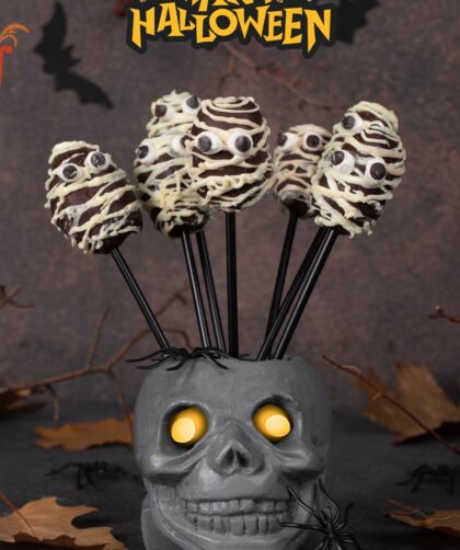 Halloween Mummy Pops