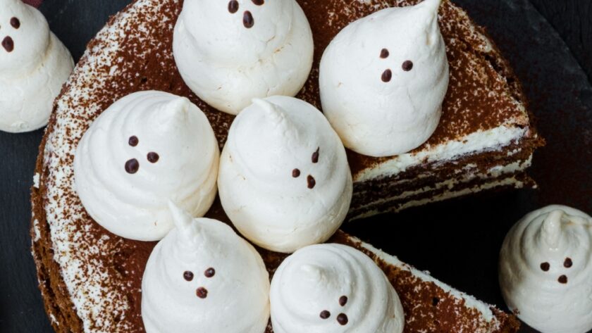 Halloween Ghost Cake