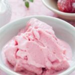 Homemade Strawberry Frozen Yogurt Recipe