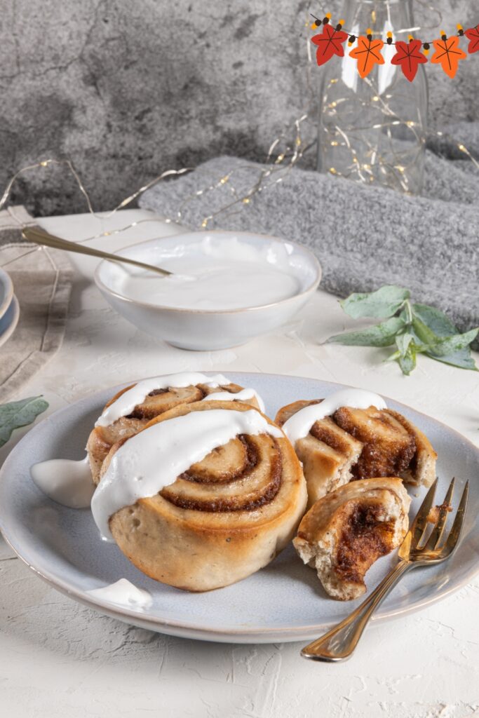 Thanksgiving Cinnamon Roll Cookies