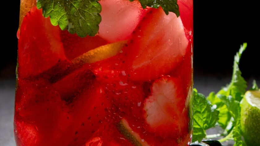 Fresh Strawberry Mojito