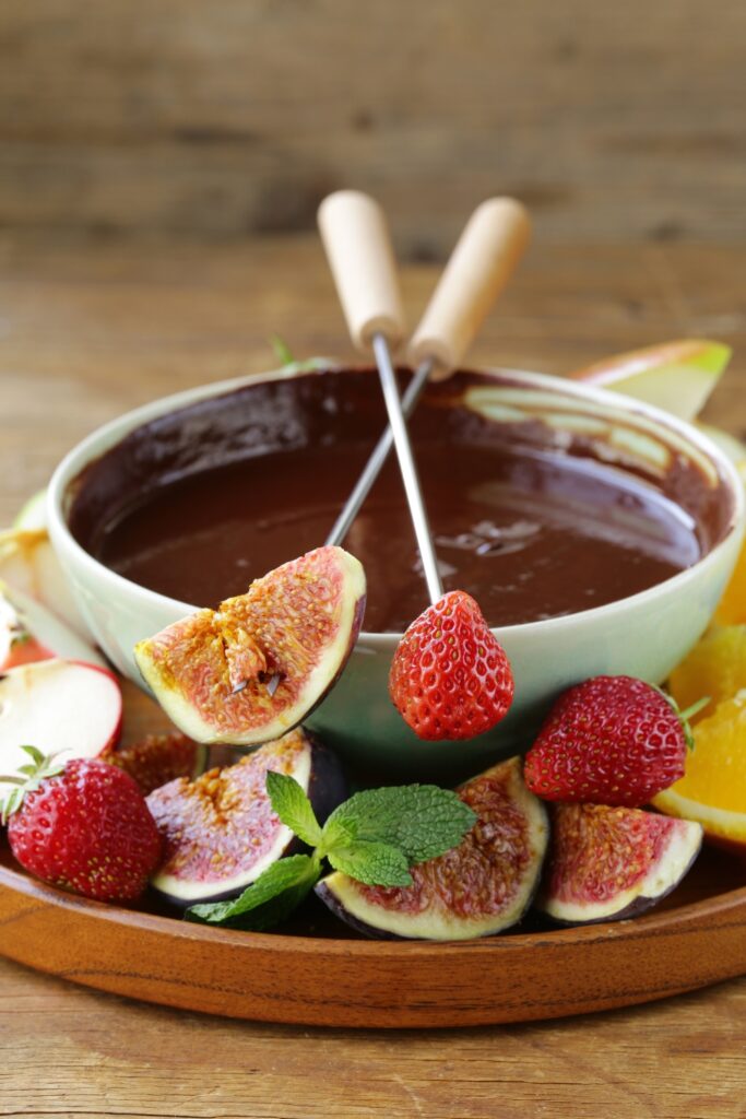 Easy Chocolate Fondue Recipe