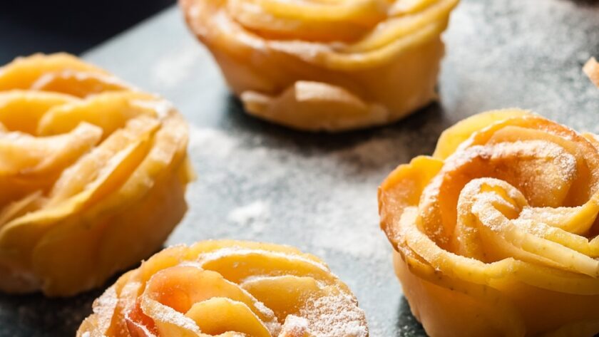 New Year Apple Rose Mini Tarts