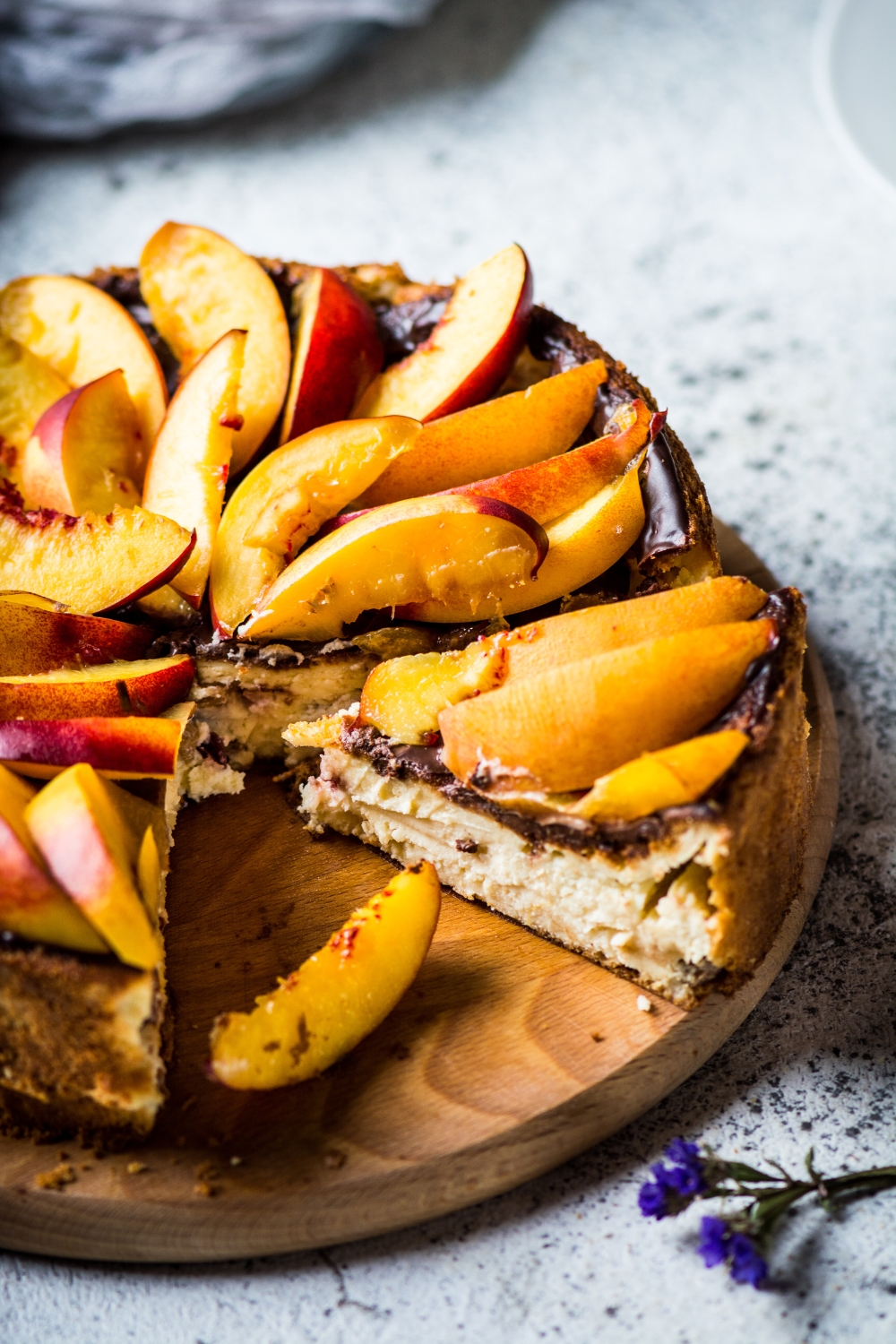 New York Cheesecake With Peaches