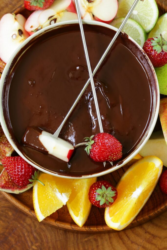 Easy Chocolate Fondue Recipe