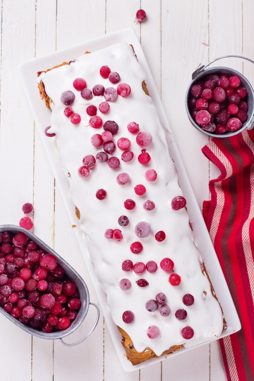 New Year Cranberry Cake