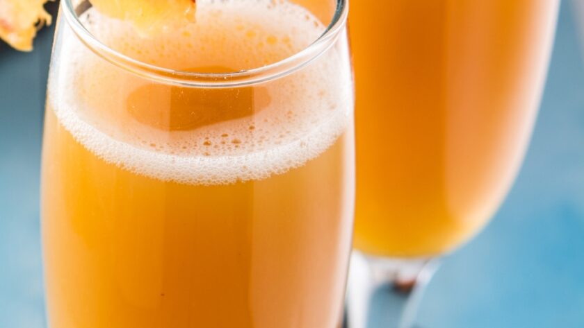 Fresh Bellini Cocktail