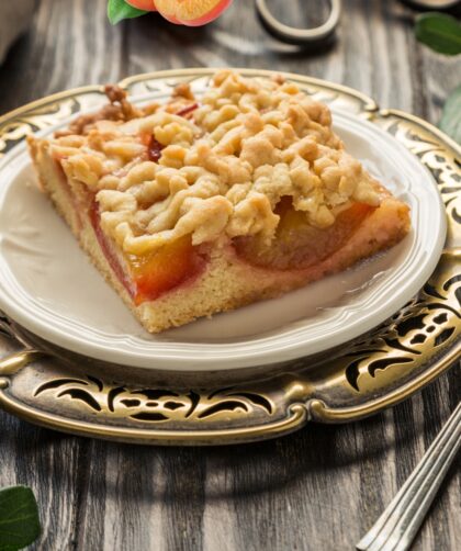 Easy Italian Peach Crumb Cake