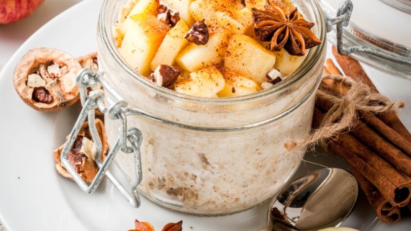 Apple Pie Overnight Oatmeal