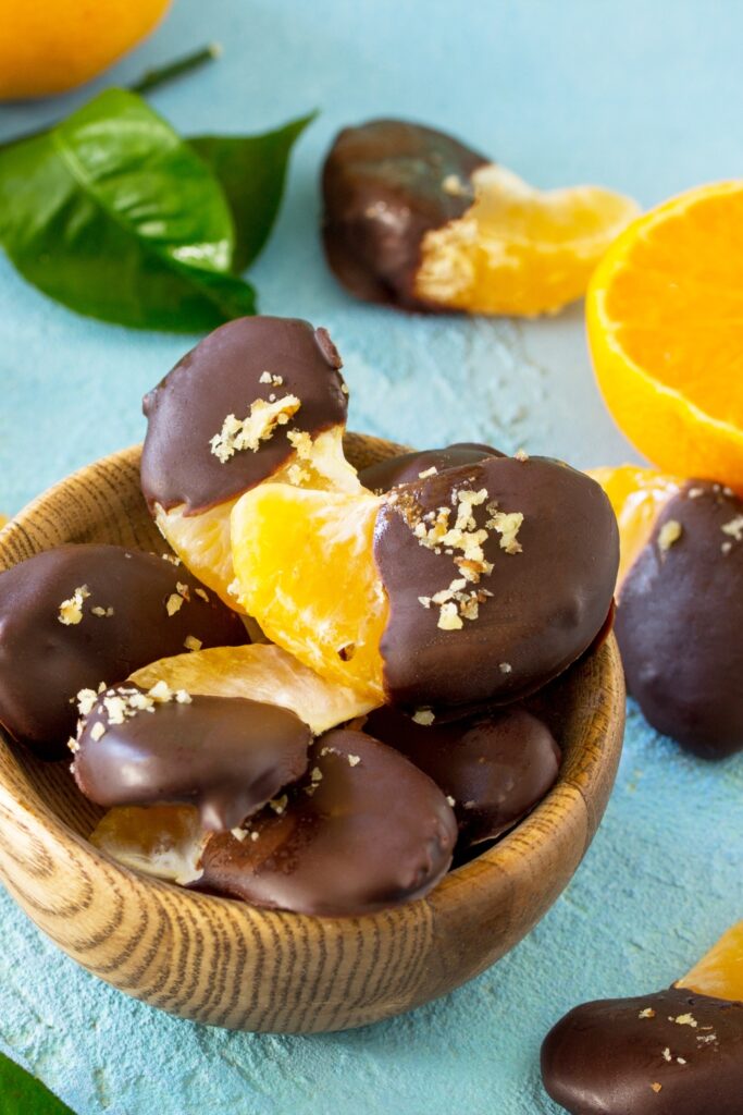 Chocolate-Dipped Tangerine Slices