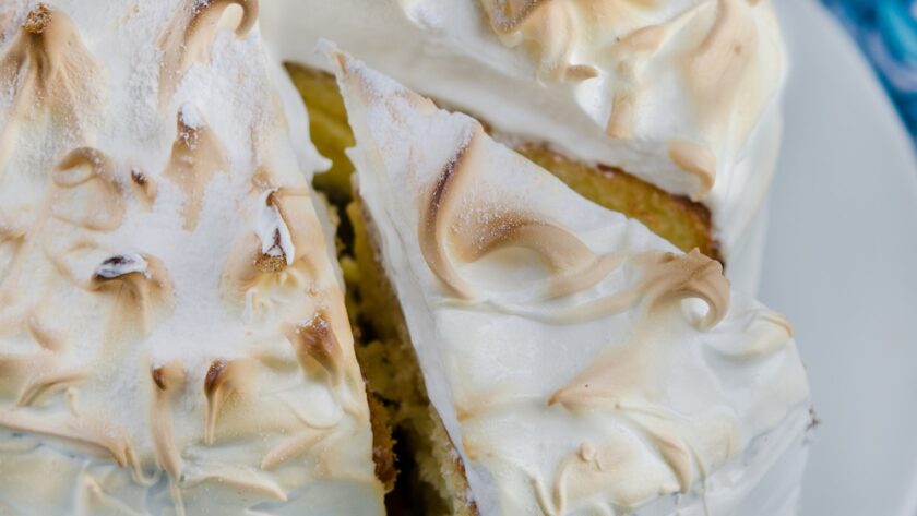 Lemon Meringue Pie Cake Recipe