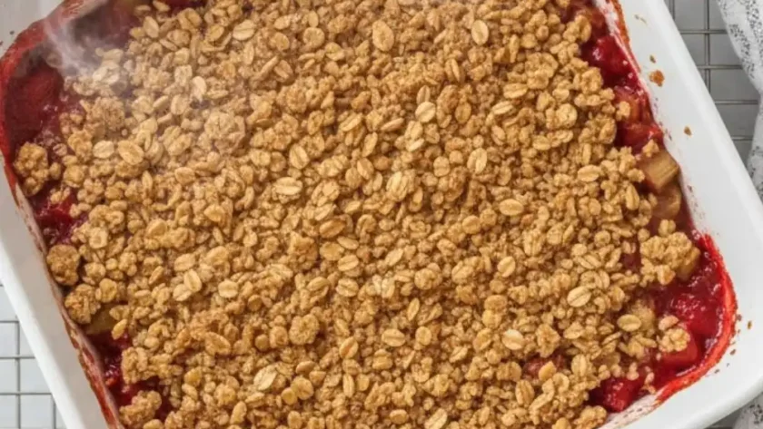 Pioneer Woman Rhubarb Crisp