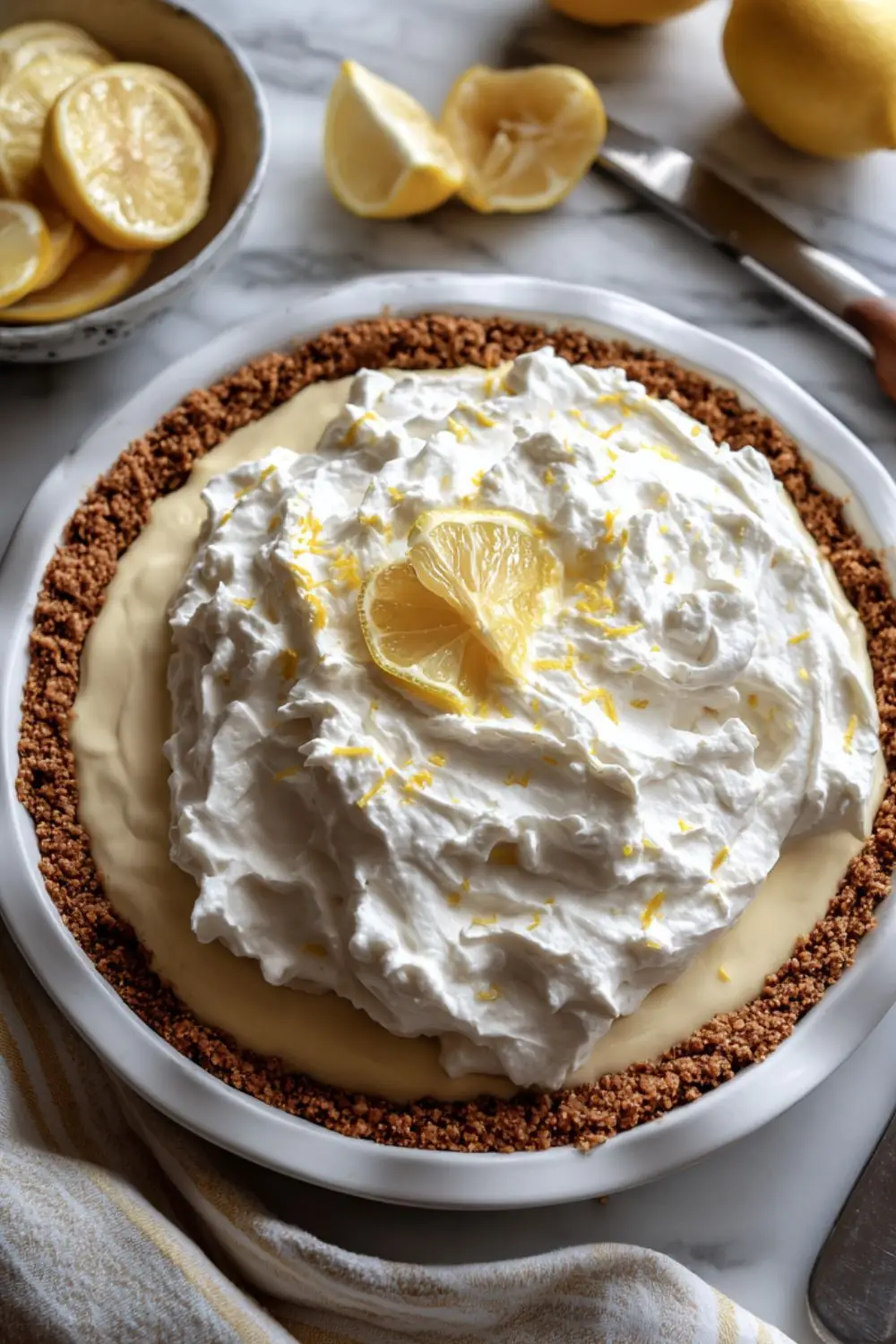 Pioneer Woman Lemon Icebox Pie - Fruity Desserts
