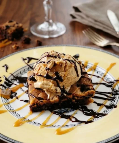 Pioneer Woman Chocolate Chip Caramel Ice Cream Sundae