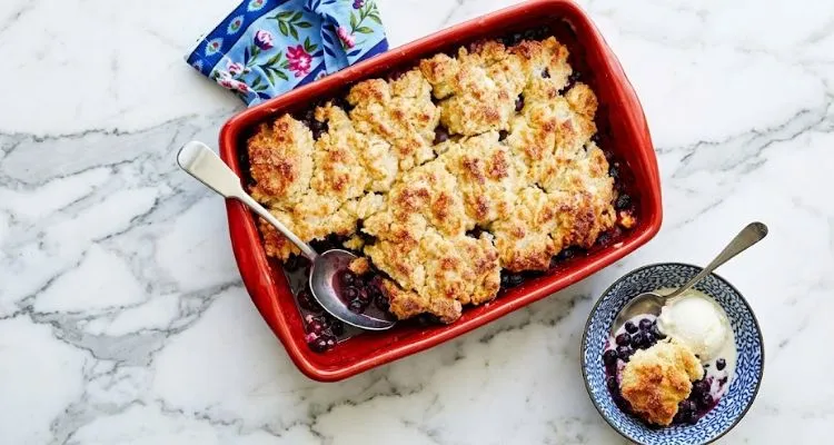 Pioneer Woman Blueberry Cobbler