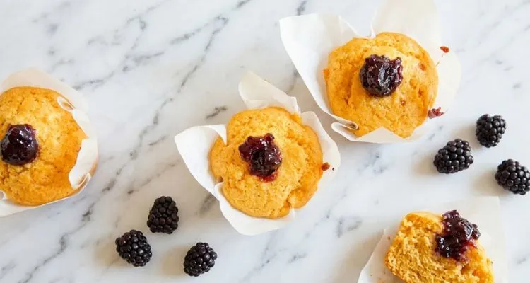 Pioneer Woman Cornmeal Muffins With Blackberry Jam