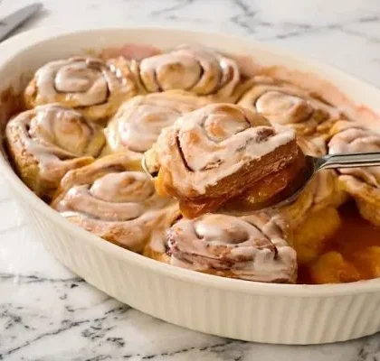 Pioneer Woman Cinnamon Roll Peach Cobbler